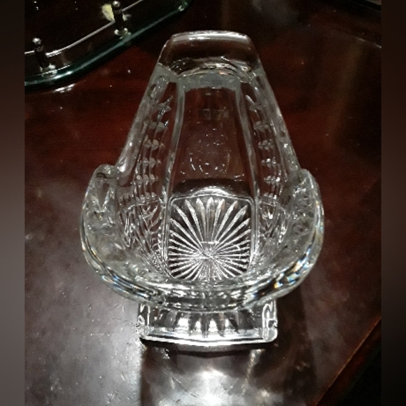 Glass Sleigh - Picture 4 of 8